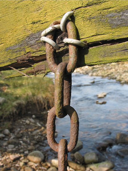 Chain.jpg - "Bit of a Bodge"  - by Gavin Dewar. A detail from Scalehaw Bridge over Long Preston Beck.